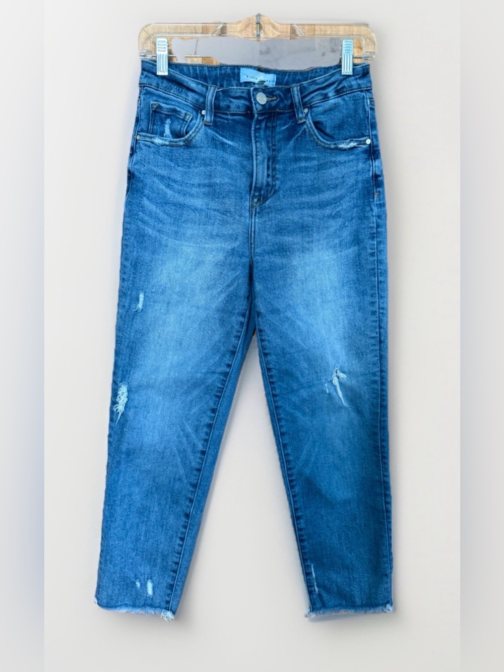 Risen High-Rise Blue Distressed Cropped Jeans 9/29